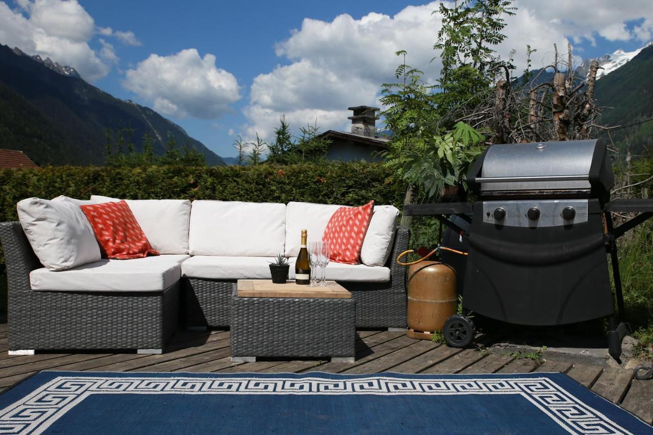 Chamonix Large Chalet, Sleeps 12, 200M2, 5 Bedroom, 4 Bathroom, Garden, Jacuzzi, Sauna Exterior photo